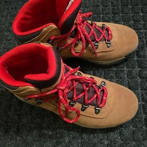 Columbia hiking boots